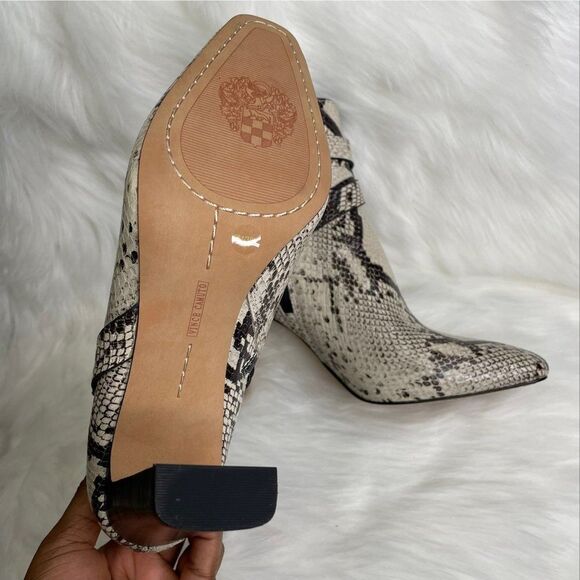 Vince Camuto Sestina Snake Print Fashion Booties Size 8 Side Zipper - Picture 3 of 9